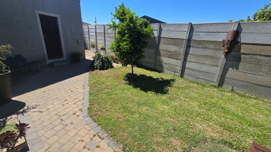 3 Bedroom Property for Sale in Protea Heights Western Cape